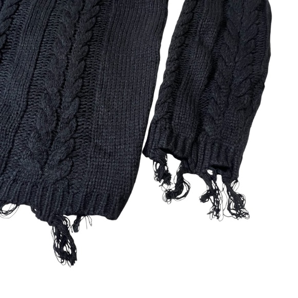 A Beautiful Soul Captivating Pullover Fringe Sweater NWT - Picture 9 of 12